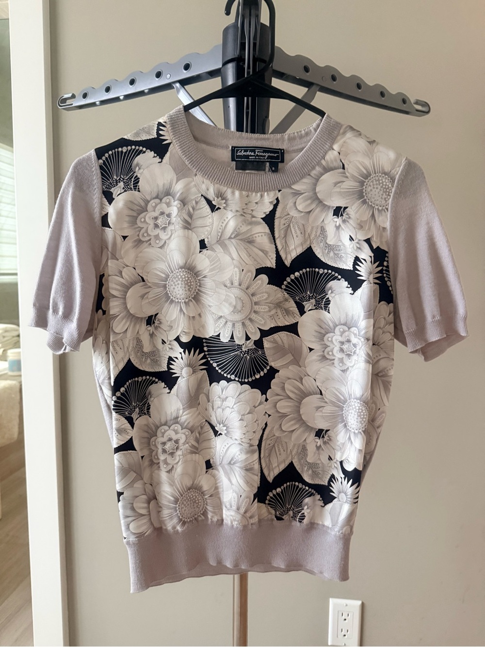 Salvatore Ferragamo Black and Cream Floral Short-Sleeve Knit Top